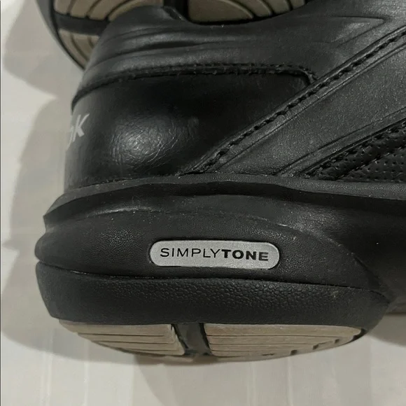 Reebok Women's Black Leather Athletic Shoes - Picture 5 of 6